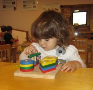 incastri-solidi-Montessori1